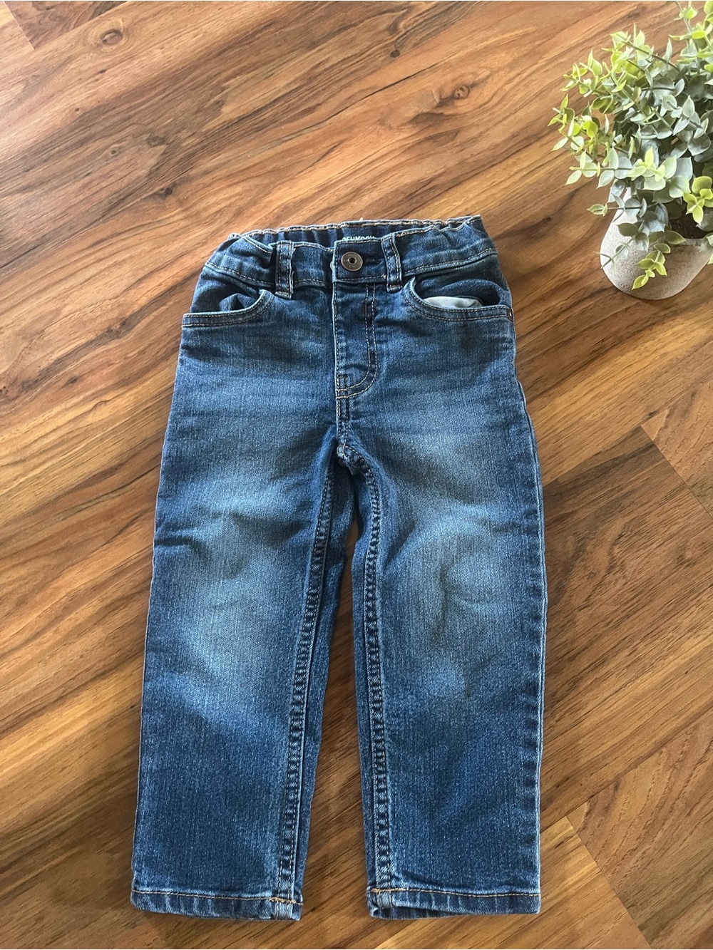 Oshkosh Boys 2T Denim Jeans